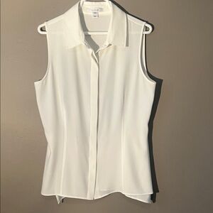 St. John cream/ off white sleeveless blouse women’s size large.